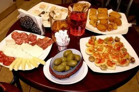 Sonhar com Aperitivo