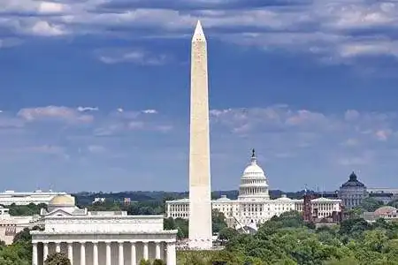 Sonhar com obelisco, ver um obelisco é indício seguro de sensível melhoria na situação econômica.